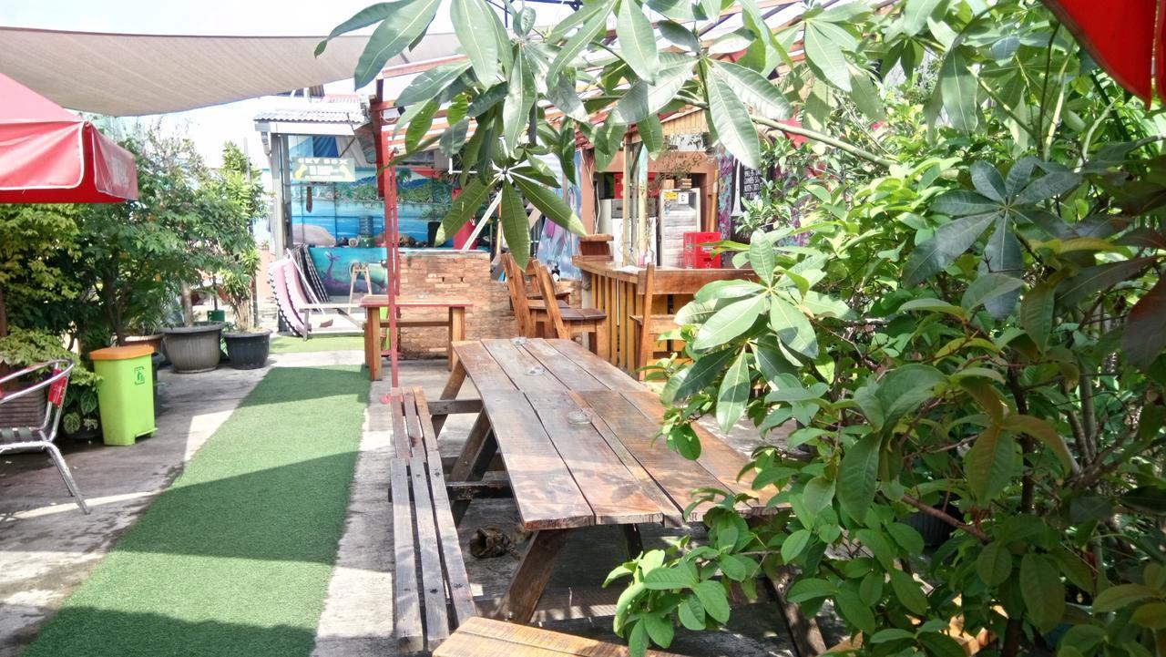 Six Degrees Hostel Τζακάρτα Εξωτερικό φωτογραφία