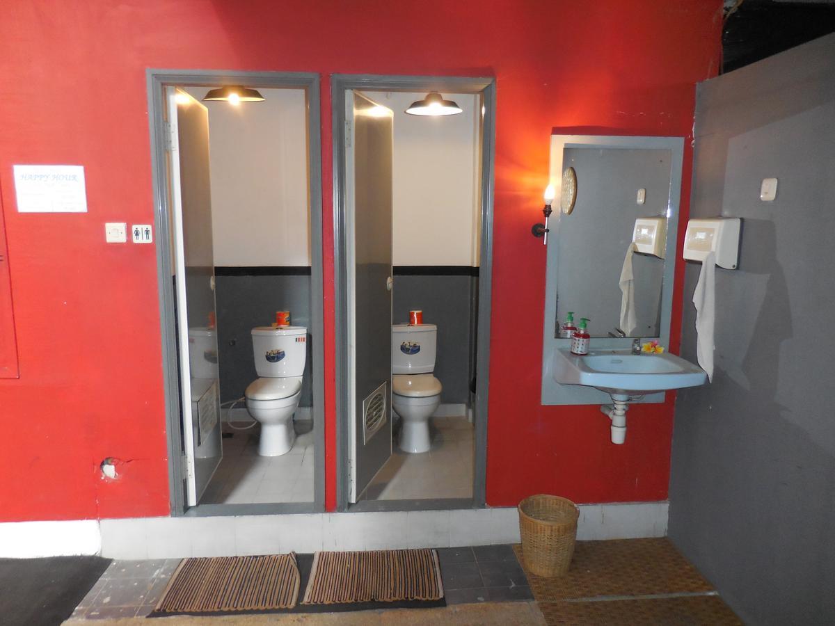 Six Degrees Hostel Τζακάρτα Εξωτερικό φωτογραφία