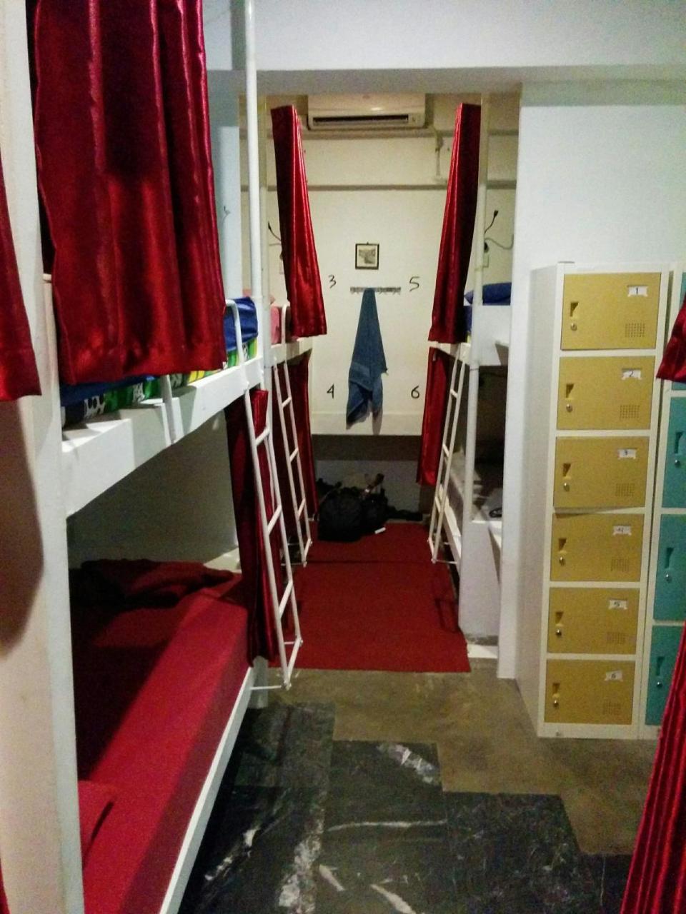 Six Degrees Hostel Τζακάρτα Εξωτερικό φωτογραφία